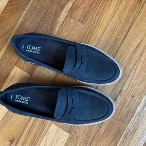TOMS Loafers